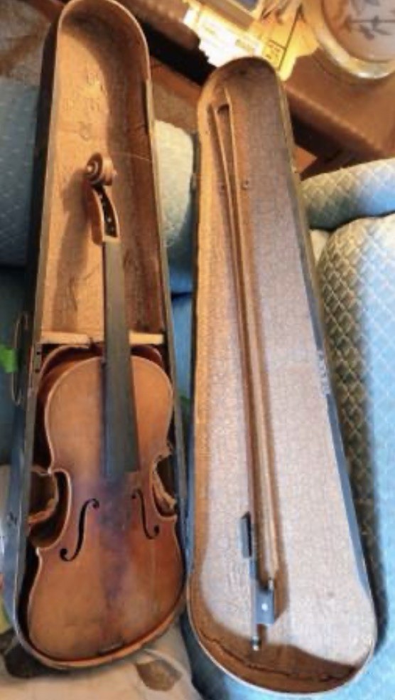 Stradivari Conservatory 4/4 Violin, Vintage, with Case and Bow Included