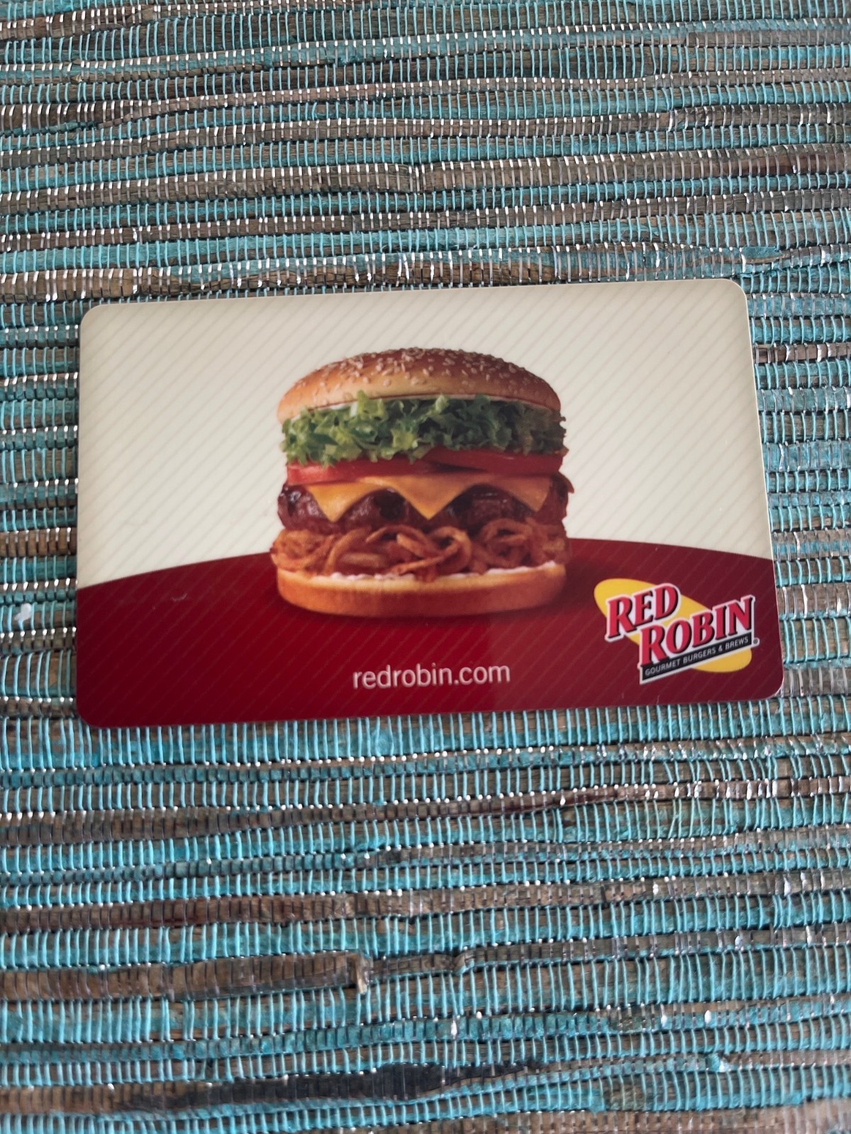 RED ROBIN ~ COLLECTIBLE GIFT CARD