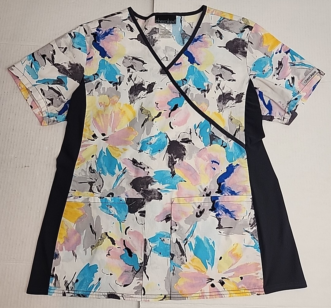 Cherokee Nurse  Scrubs Top Mock Neck Medium Light Floral