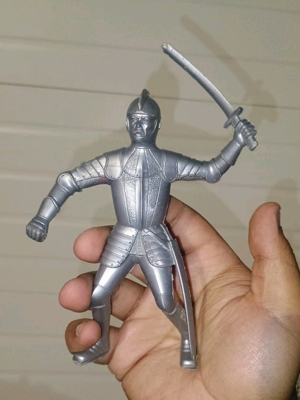 MARX SOLDATINO GIGANTE MEDIEVAL CON SPADA ARGENTO 1964 KNIGHT SOLDIER Vintage