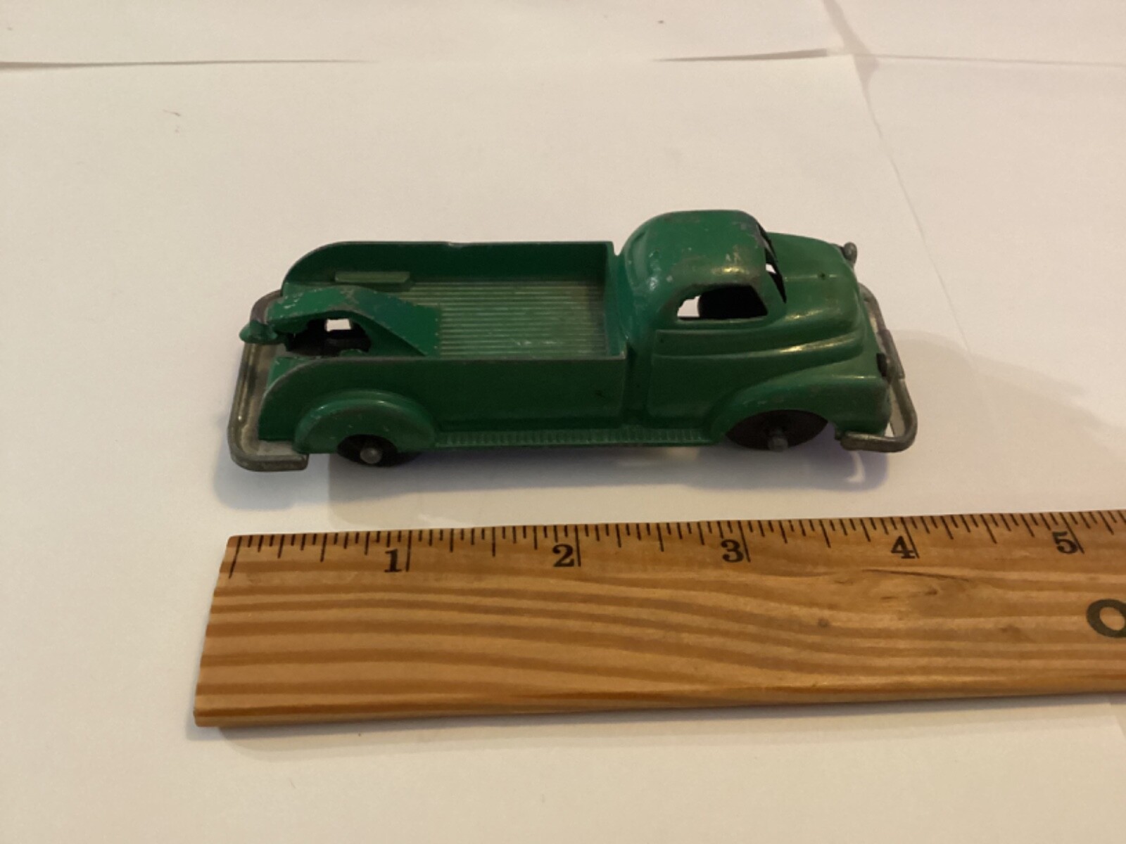 VINTAGE MANOIL GREEN TOY TRUCK