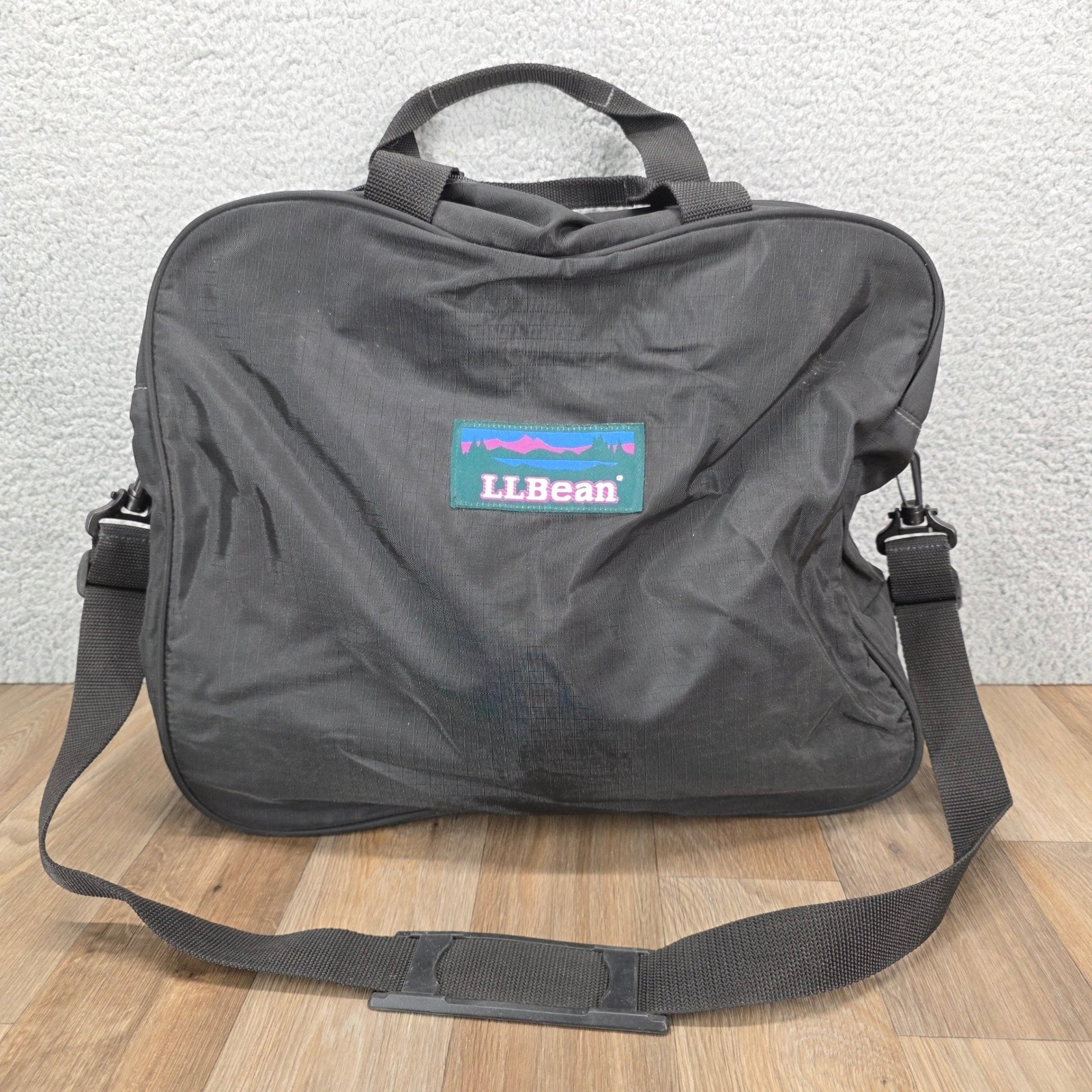 LL Bean Vintage Black Nylon Shoulder Bag Messenger Mountain Logo Ripstop