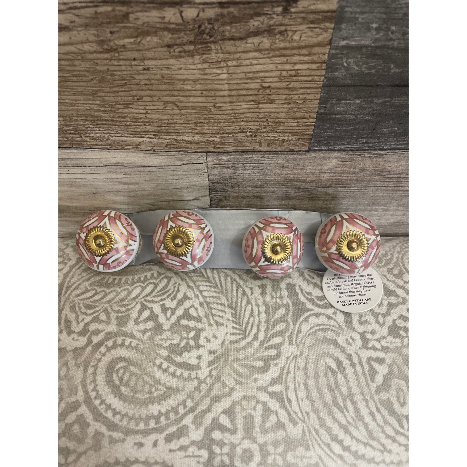 NWT 4 Ceramic Drawer Knobs Pink White Gold Floral Vintage Style Cabinet Pulls