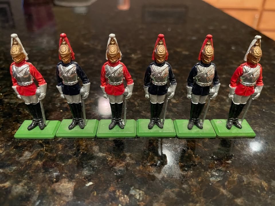 6 Britains all Metal English Guard soldiers