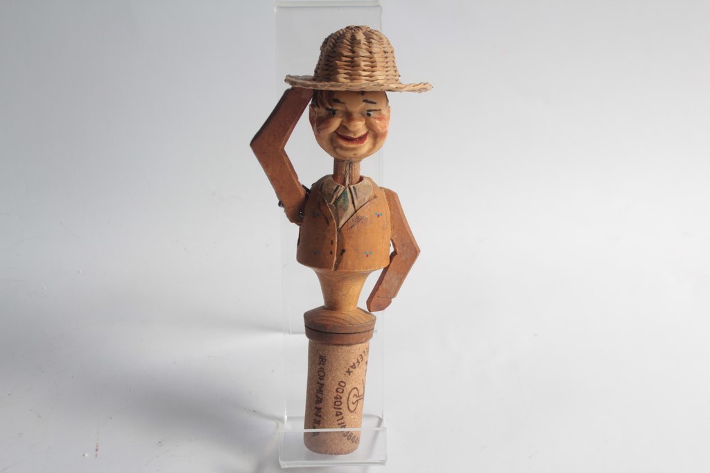 Folk Art carved wooden stopper (73537)