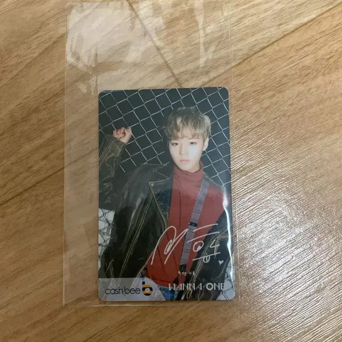 Wanna One Park Jihoon Transportation Card - Pre-Owned