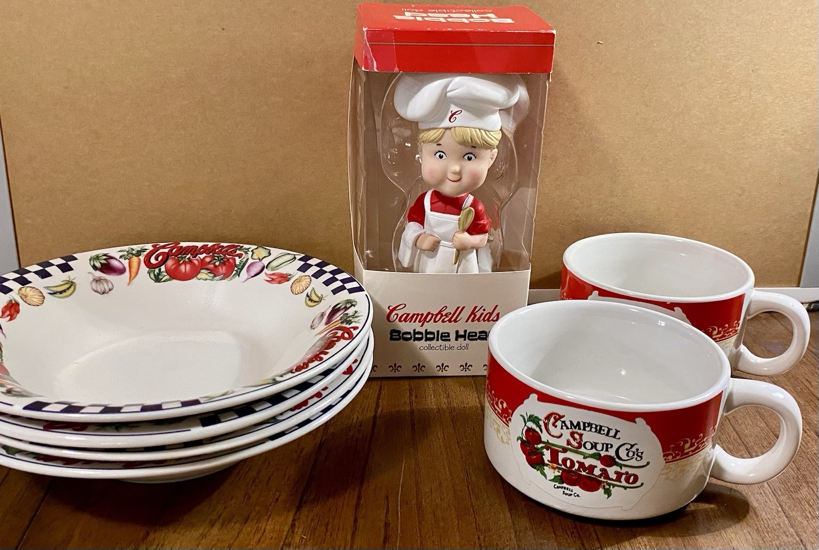 7 Pc Collectible Set; Campbell Soup Bowls & Mugs, And Campbell Kids Bobble Head