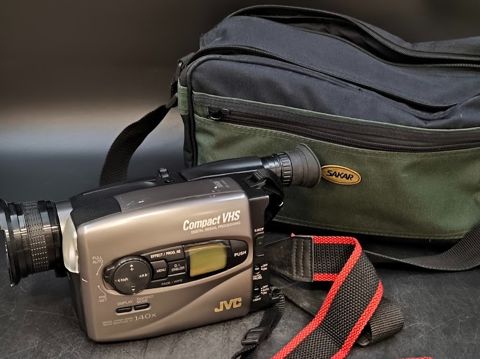 JVC GR-AX860EG Video Camera - For Parts