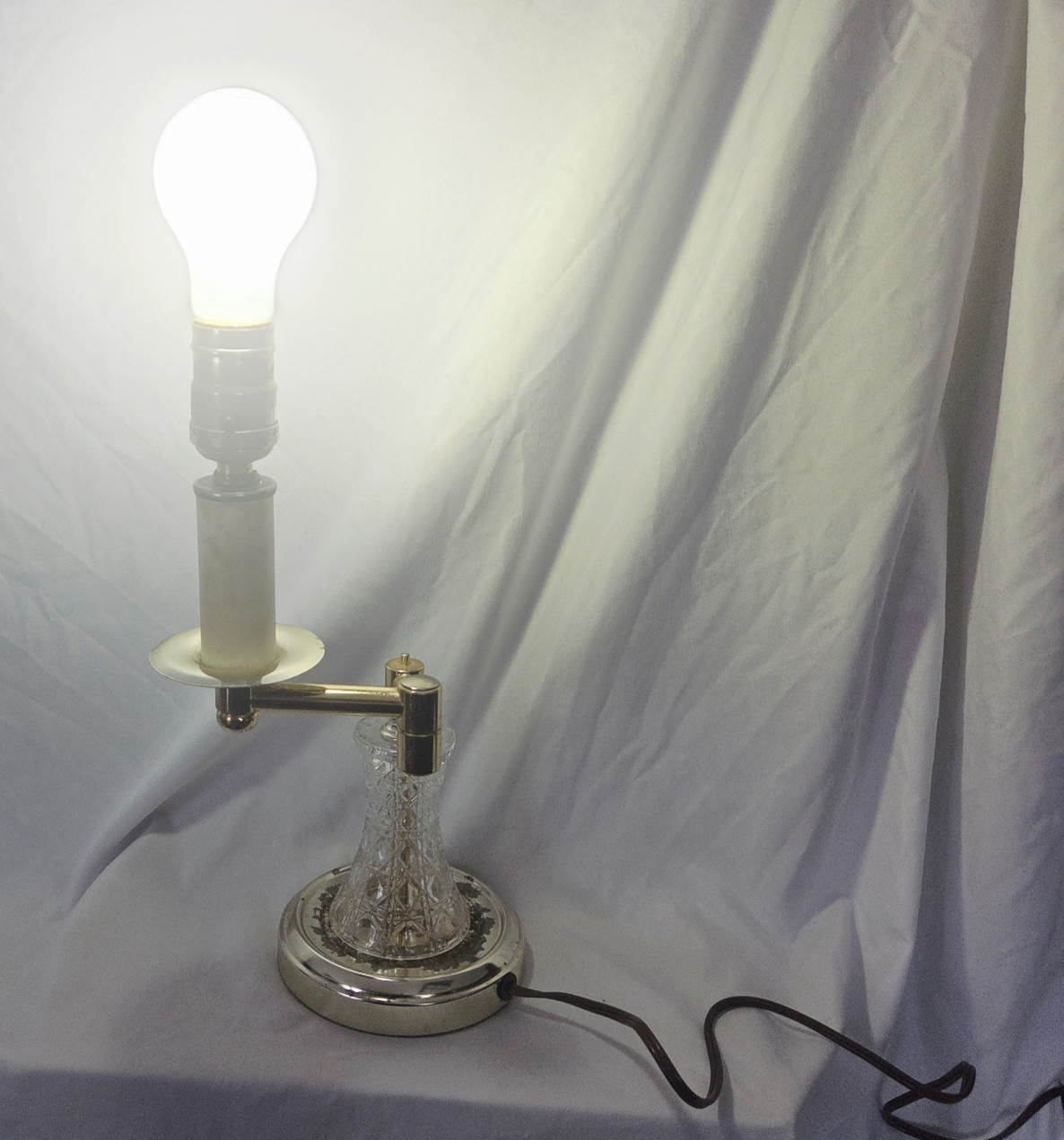 Vintage Crystal Brass Swing Arm Table Lamp Hollywood Regency Boudoir Lamp