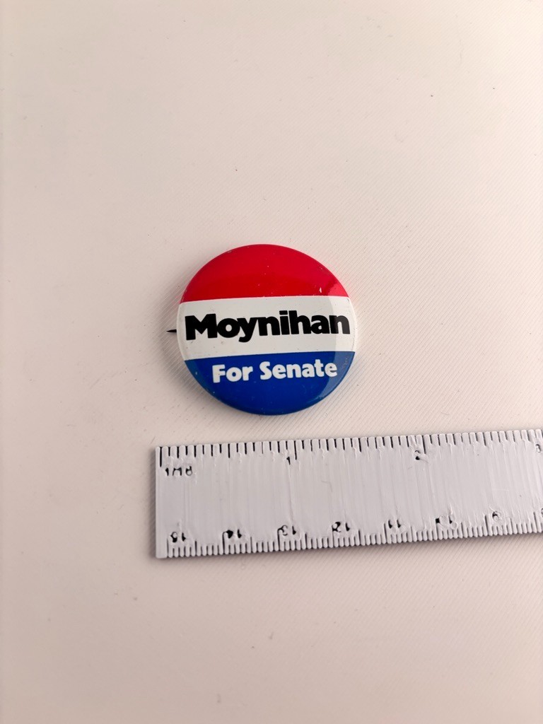 1978 Daniel Patrick Moynihan US Senate New York Campaign Button Pin Back