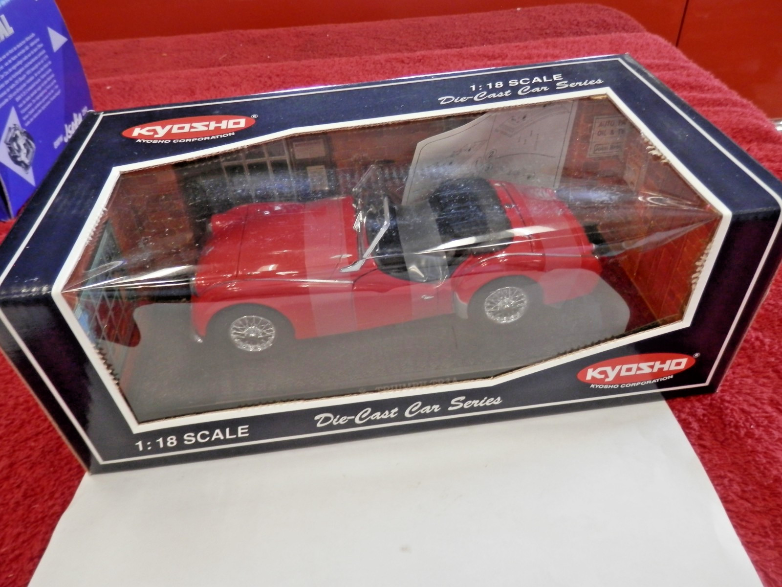 Kyosho Triumph TR3 1:16 Scale Rare Red New In Box