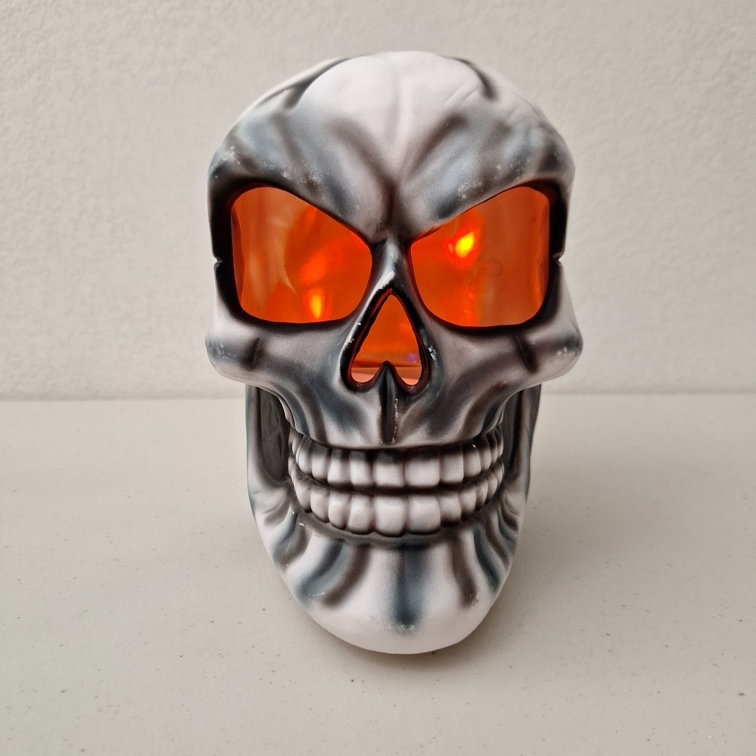 VINTAGE Animated Light-Up Movement HALLOWEEN Blow Mold SKELETON SKULL HEAD 9"