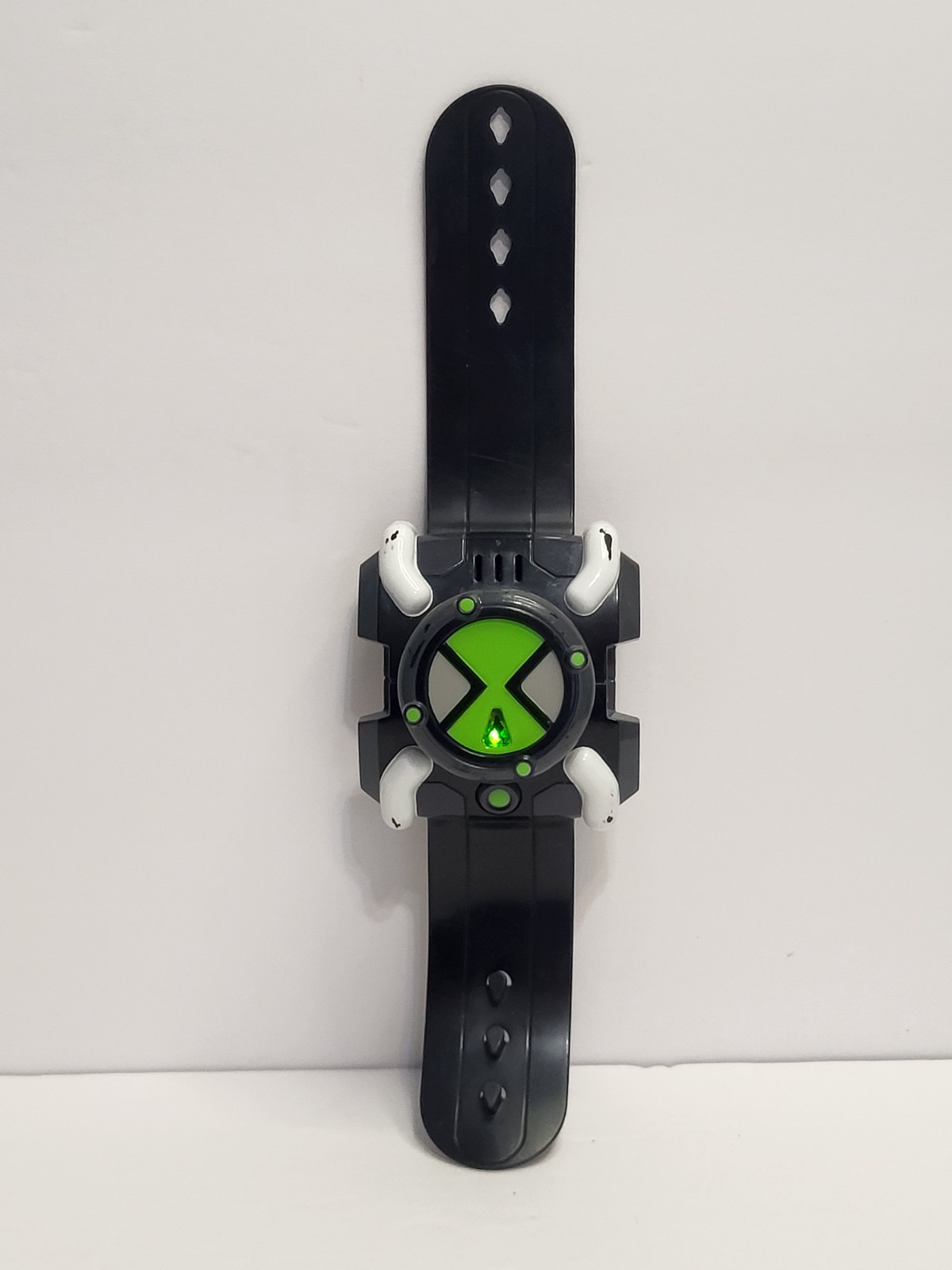 Ben 10 2006 Cartoon Network Omnitrix FX w/ NEW BATTERY Kids Watch Lights Sounds