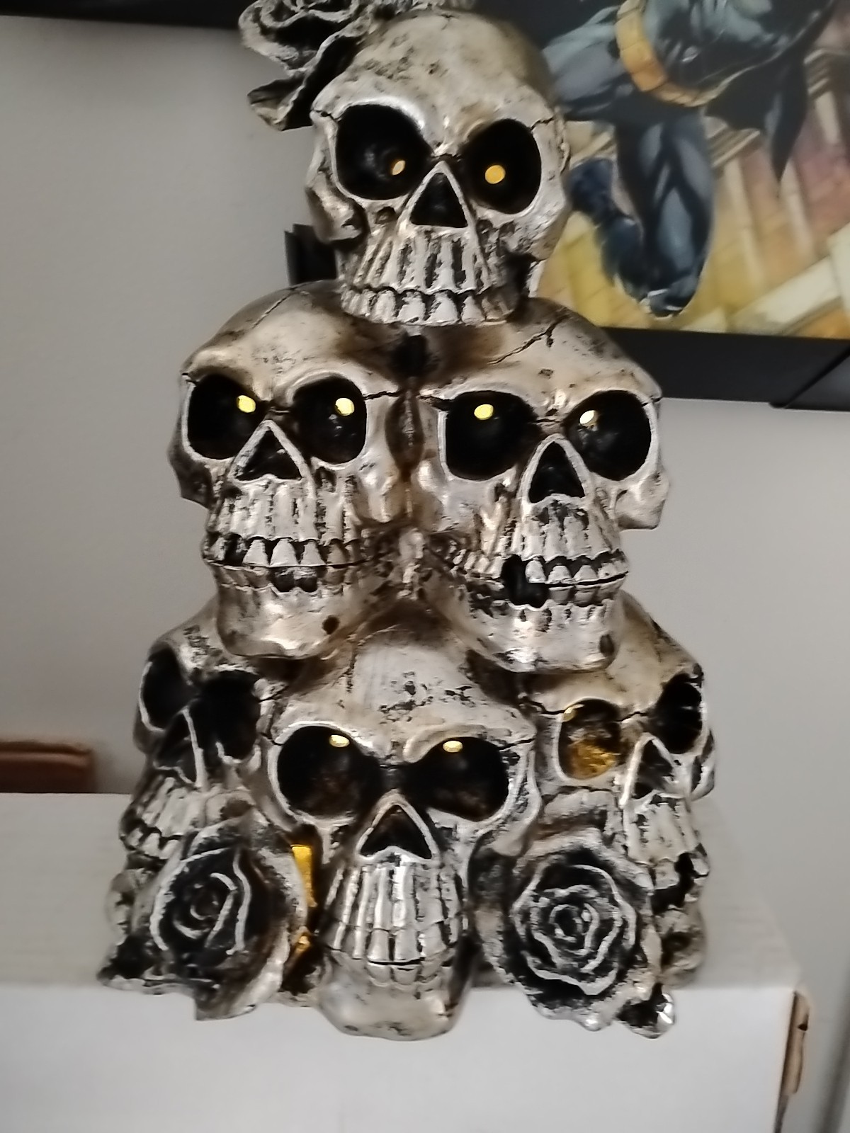 Silver Gunmetal Resin Stacked Skull Tower Figurine Halloween Gothic Illuminated