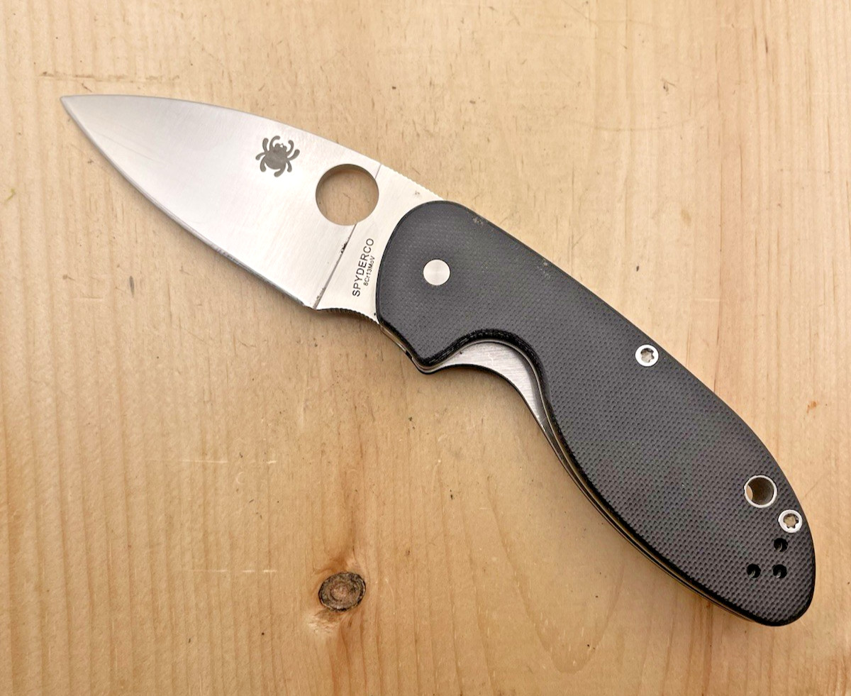 Spyderco Insistent Liner Lock Knife Black G10 Handle Plain Satin Edge