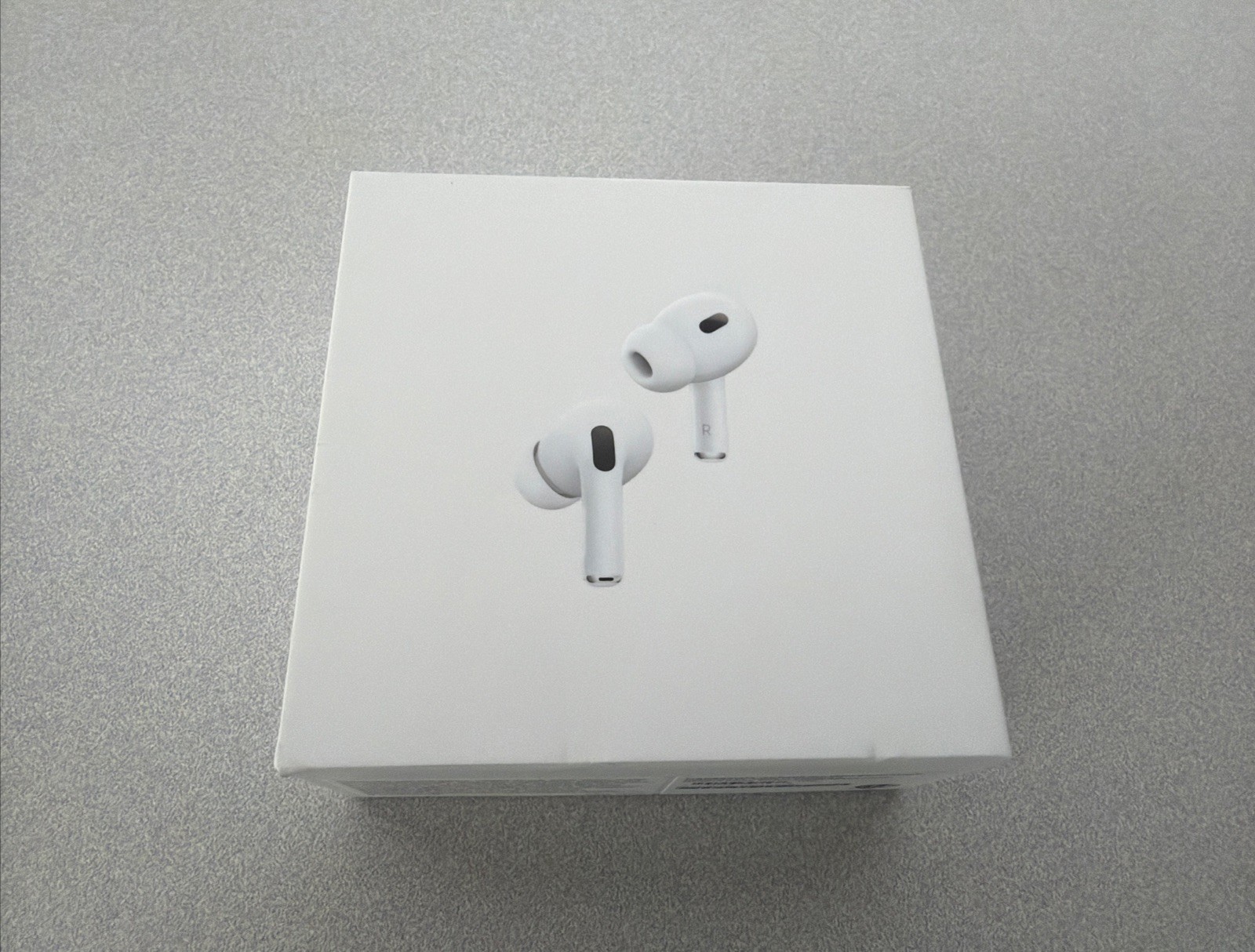 Apple AirPods Pro 2nd Generation with MagSafe Wireless Charging Case - White