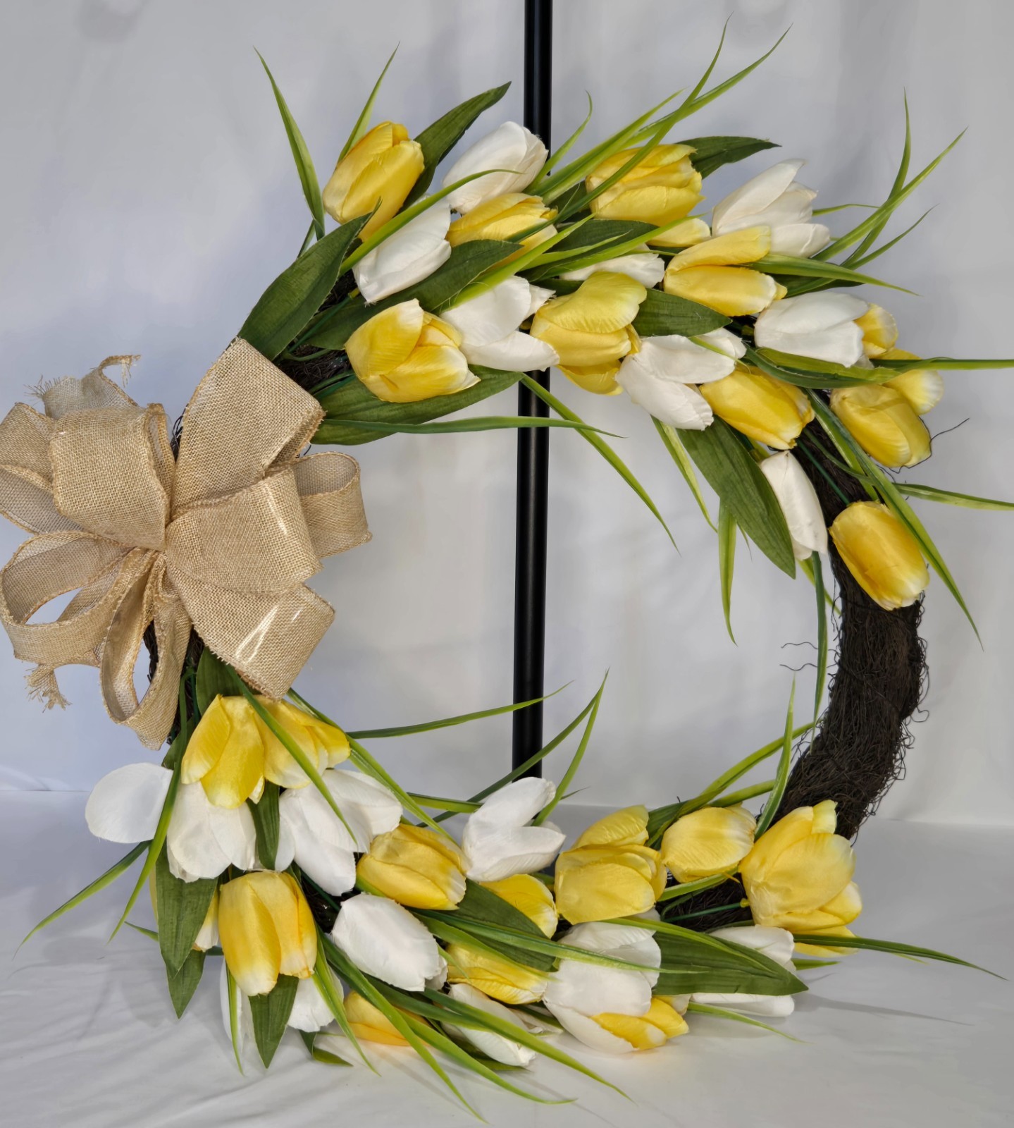 NEW Spring Yellow & White Tulip Wreath 16"
