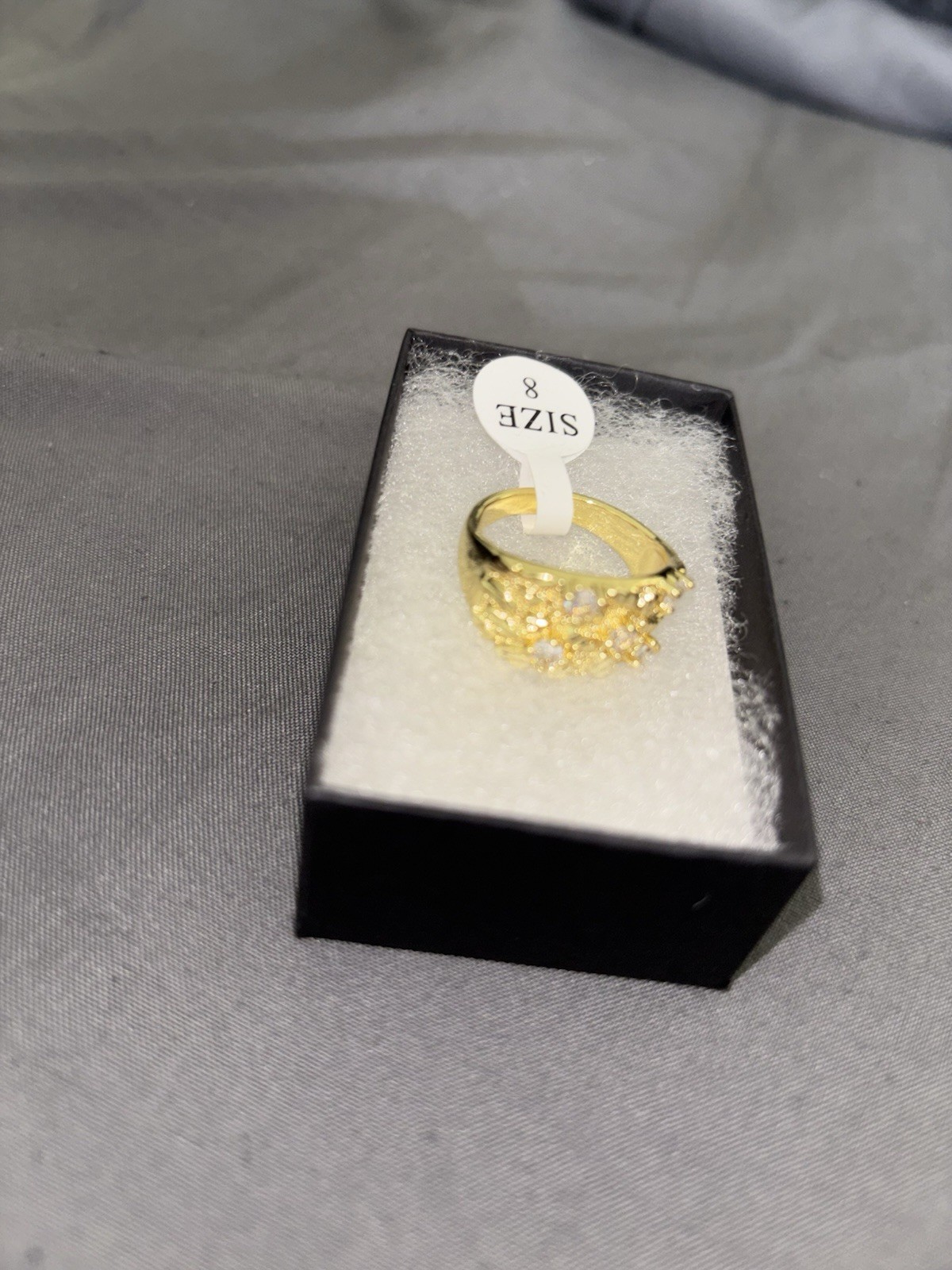 14K Gold Nugget Ring 8 Round Set Diamonds 2 Baguette Set Diamonds