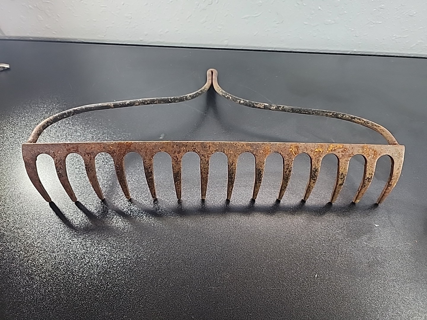 vintage 14 tine Iron Rake Head / garden tool - primitive rustic country Bow