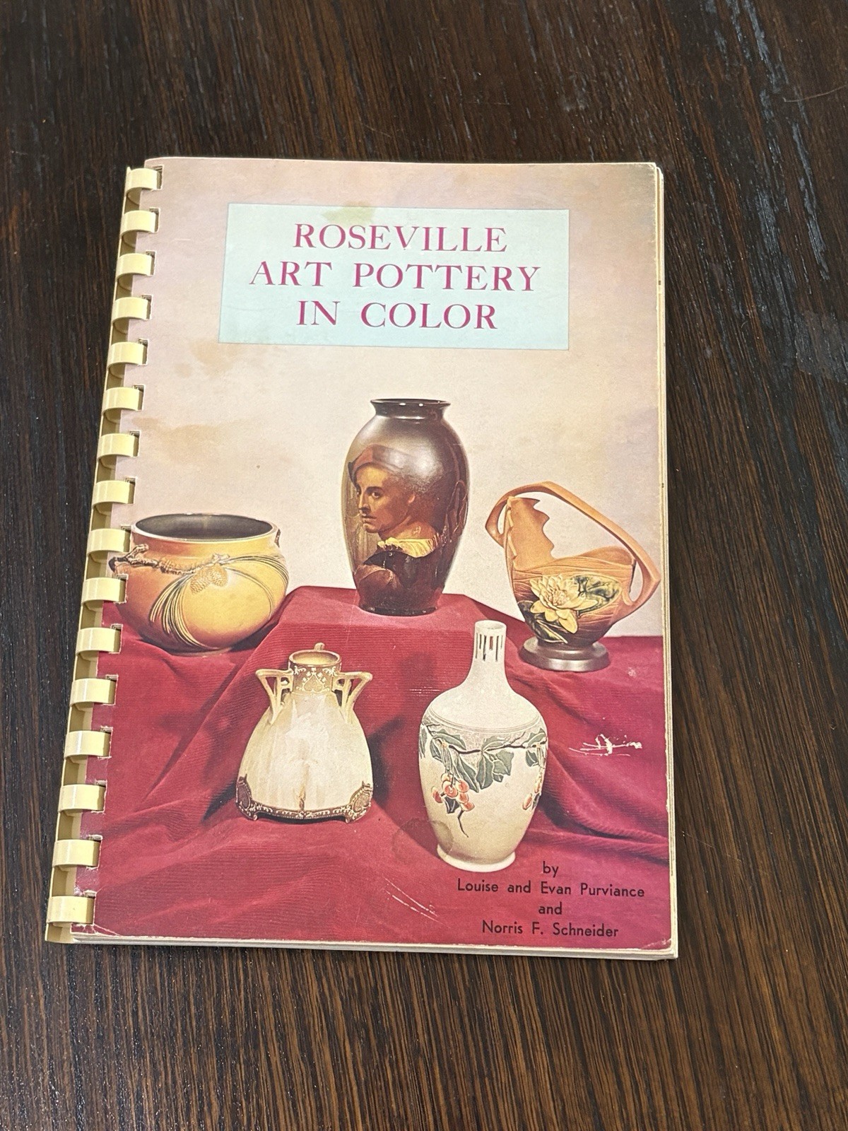 Roseville Art Pottery in Color Catalog ID Reference Book 1970s with Price Guide