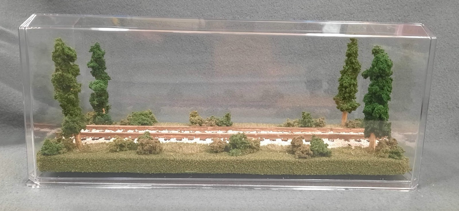 S SCALE  13" SINGLE TRACK  DISPLAY CASE- "SUMMER SCENE"-FOR  ANY S TRAINS