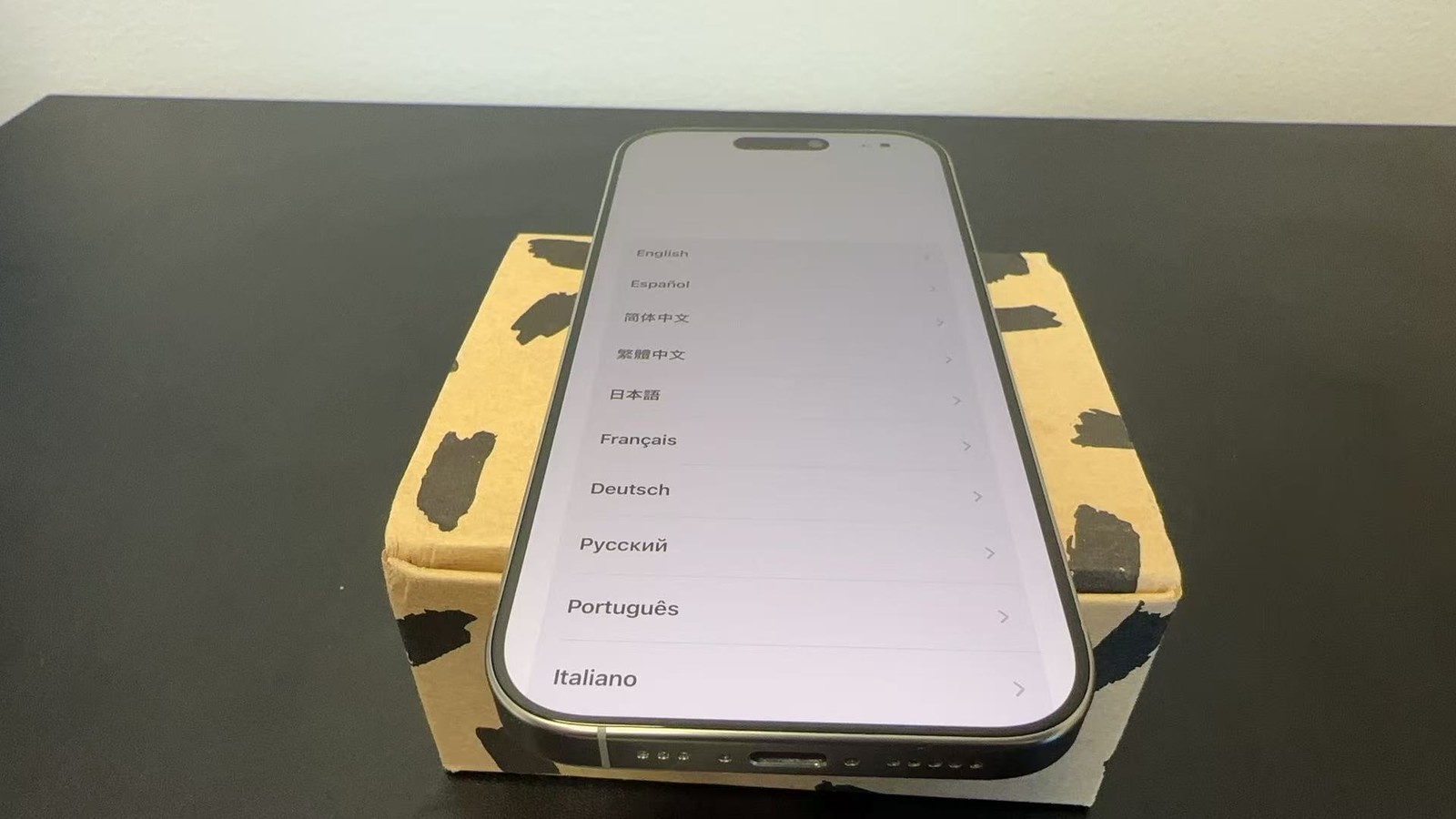 Apple iPhone 16 Pro 256GB Natural Unlocked Excellent (93% Battery) Not Repaired