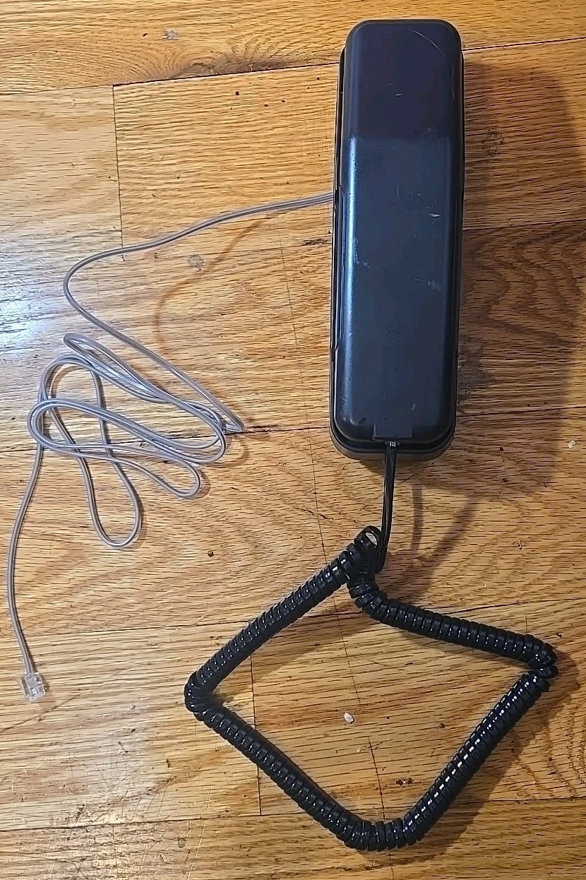 Spectra-Phone TL-9 Corded Trimline Telephone Hearing Aid Compatible HAC