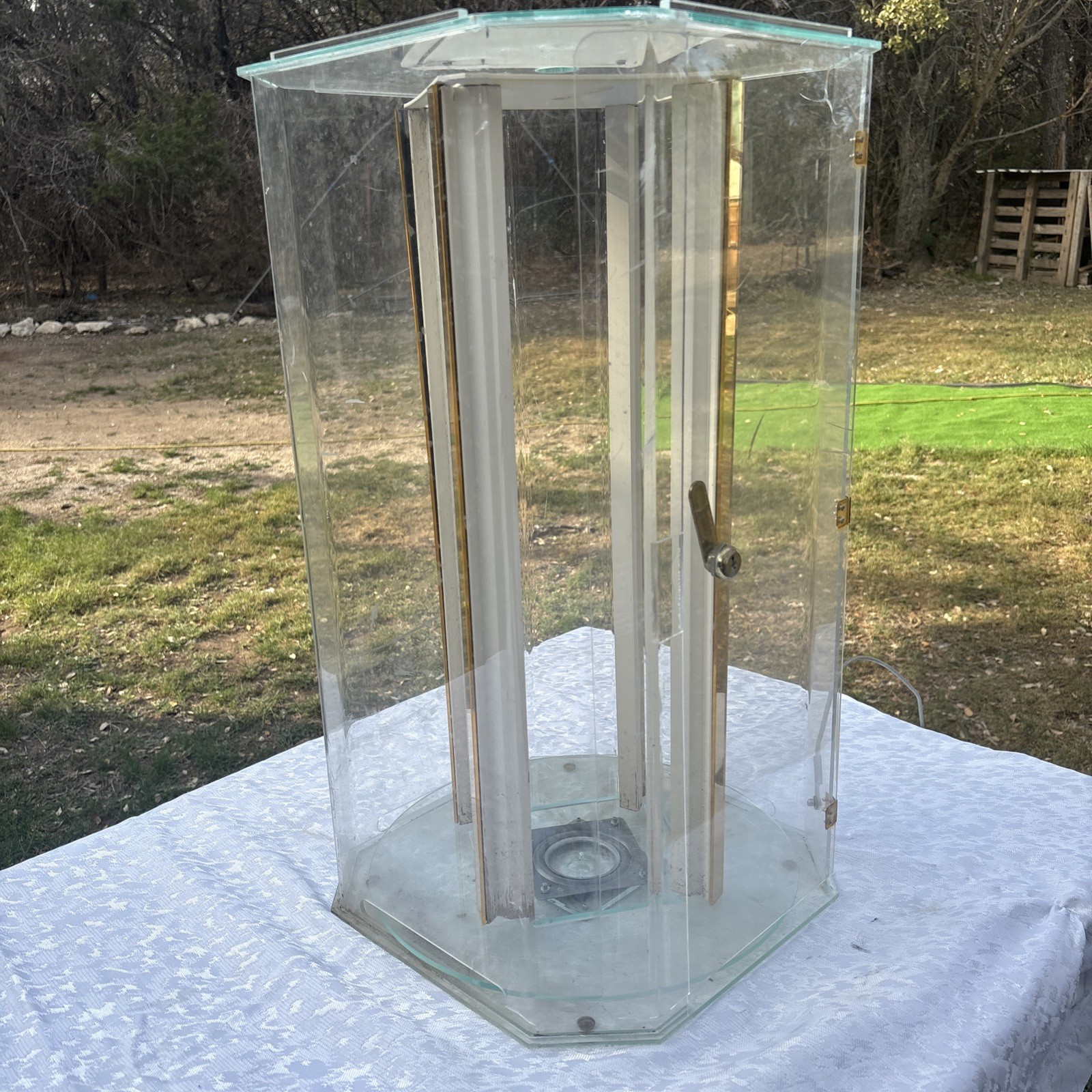 Vtg Clear Plastic and Brass Curio Cabinet Display Case EXCELLENT Condition