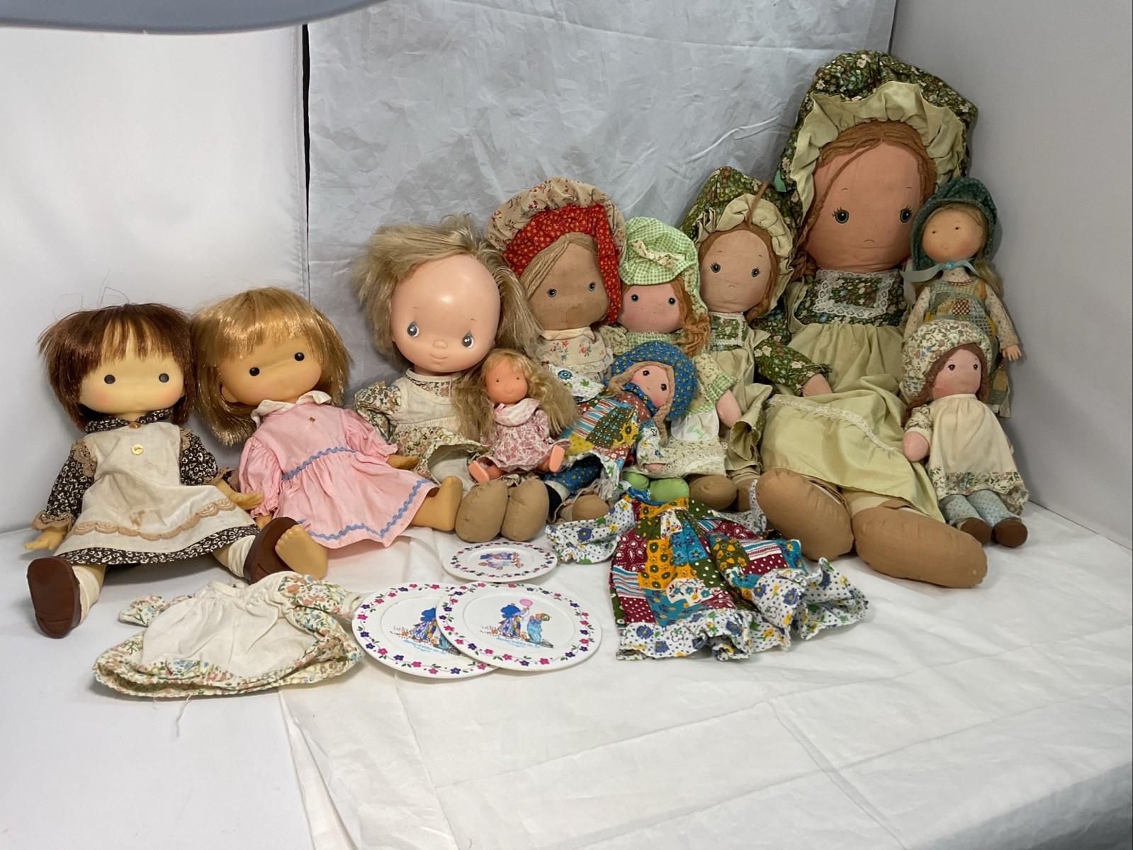 Vintage Holly Hobbie Betsy Clark And Friends Lot