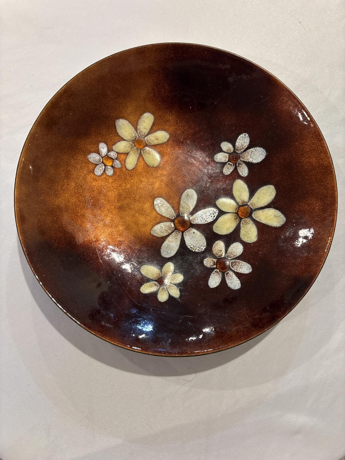VIntage Bovano Cheshire MCM Enameled Copper Dish w/White & Yellow Flowers 9"