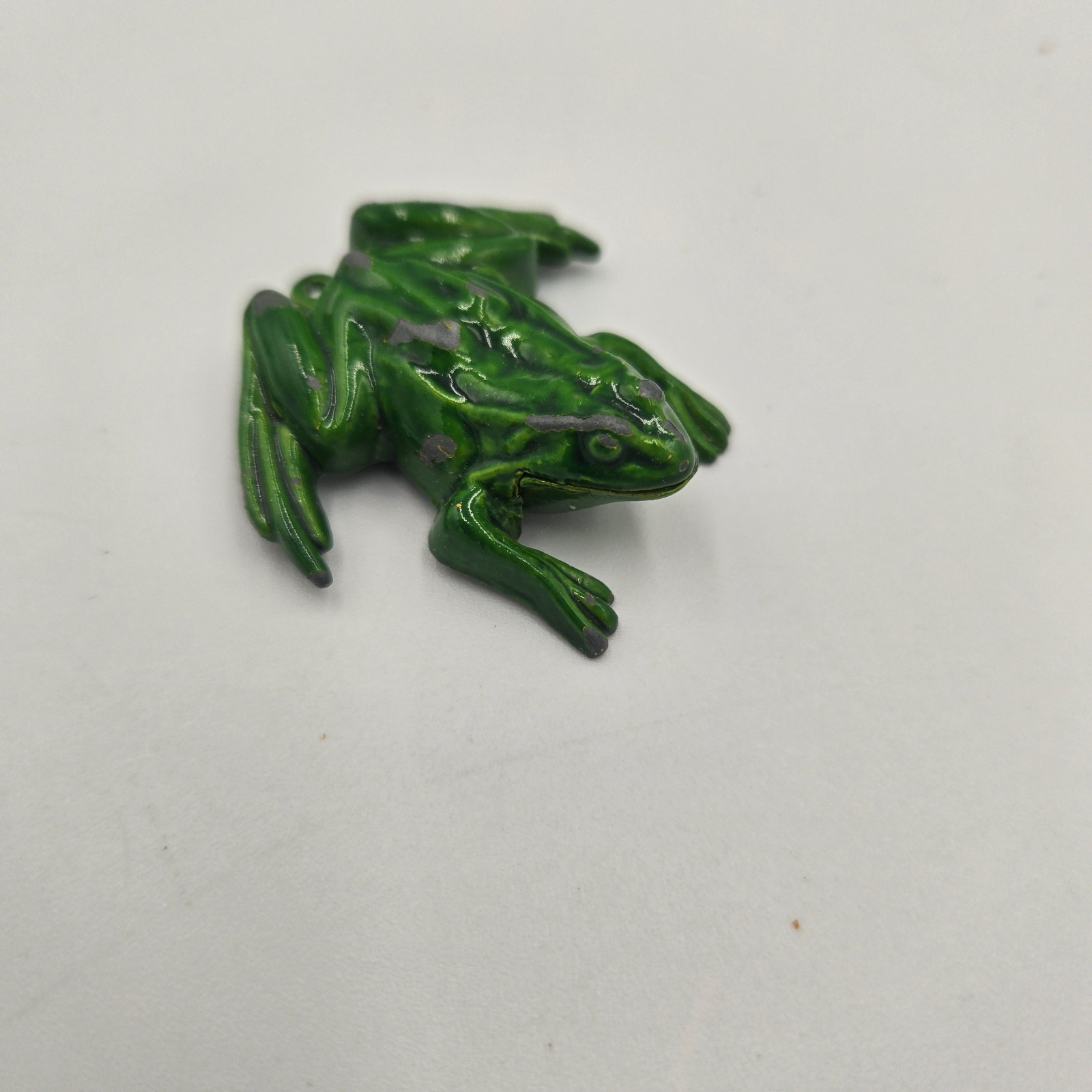 PAINTED ENAMEL FROG CLICKER ( VERY NICE ) B. SHACKMAN  & CO. NYC Vintage 1960's