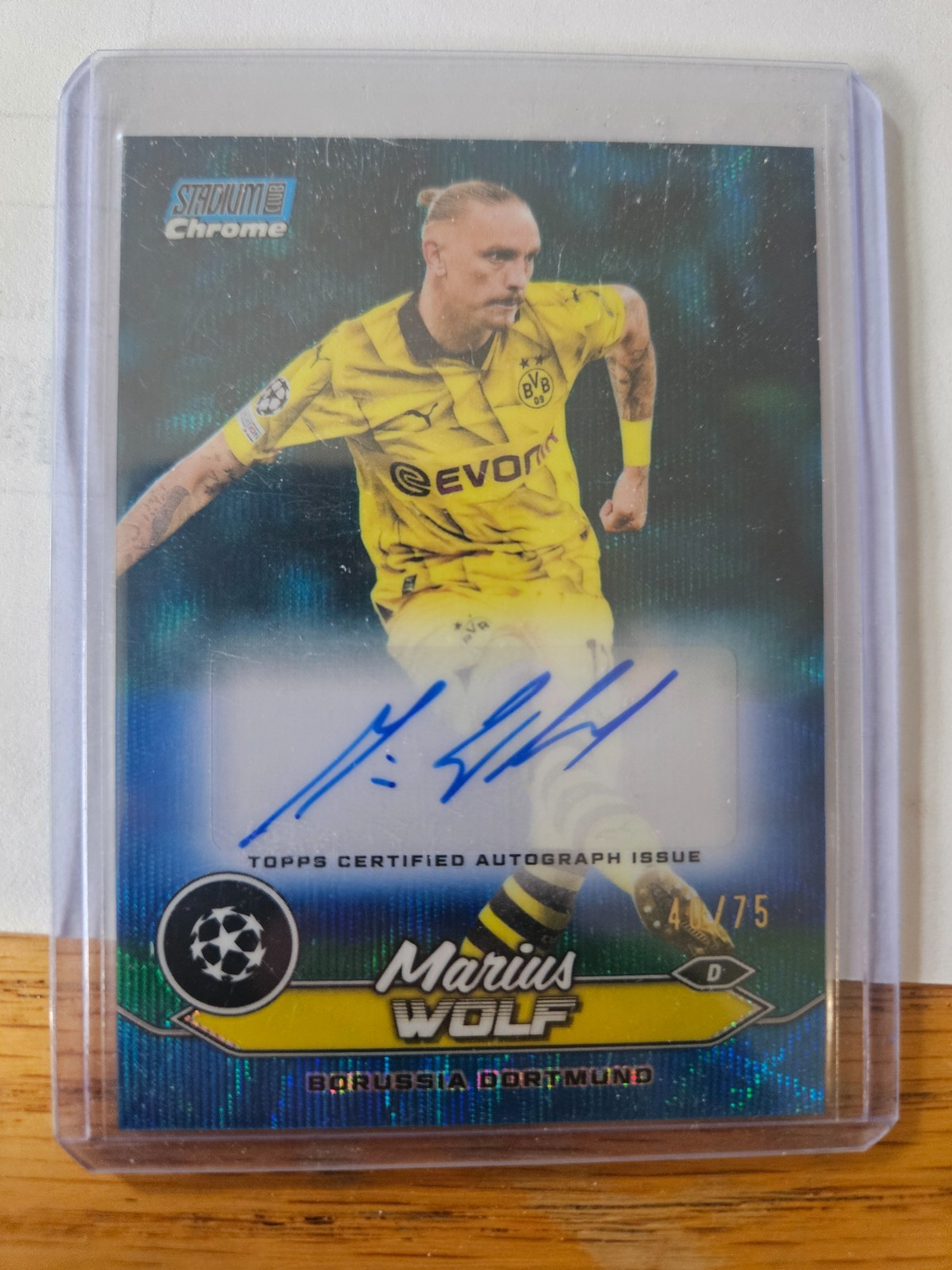 2023-24 Topps Stadium Club Marius Wolf Chrome Blue Wave Auto /75 CA-MW