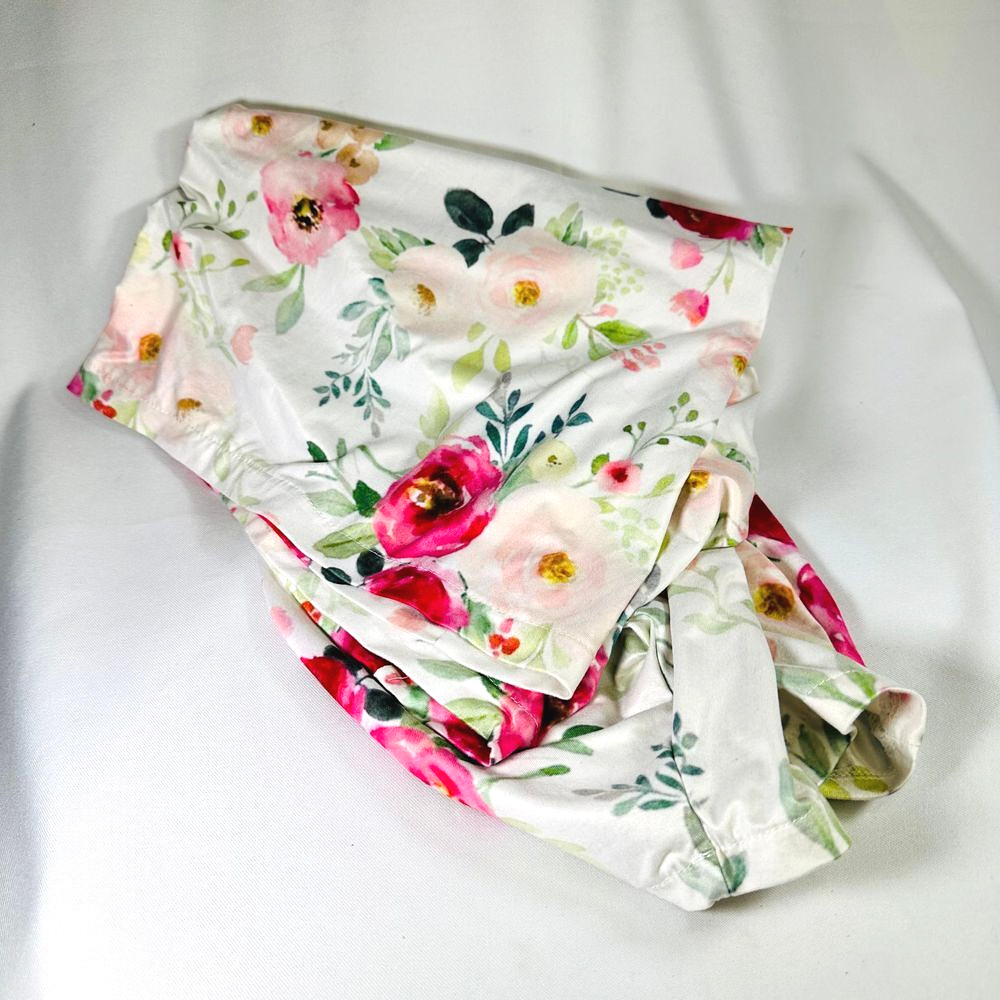 Tanofar Baby Privacy Shield Watercolor Rose Versatile Lightweight Car Seat Cover