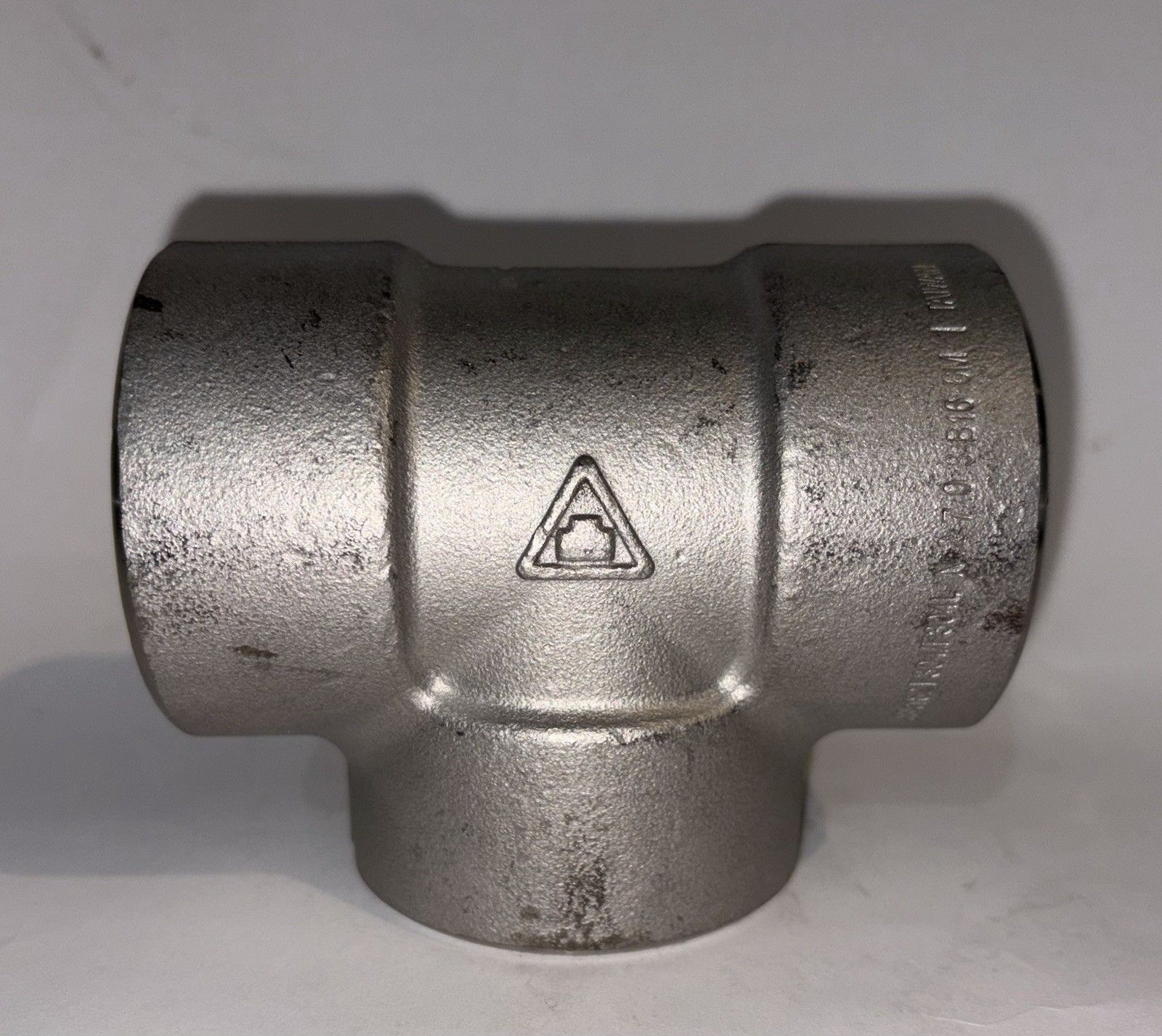 Pipe Tee "T" Fitting, 1"   A/SA182 F304 St/304L N2703 B16 6M 1 Stainless