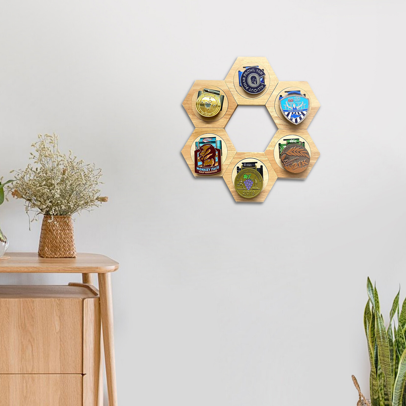 NEW Hexagon Medal Holder 6pcs Medal Display Hanger Rack Wooden Decorative Holder