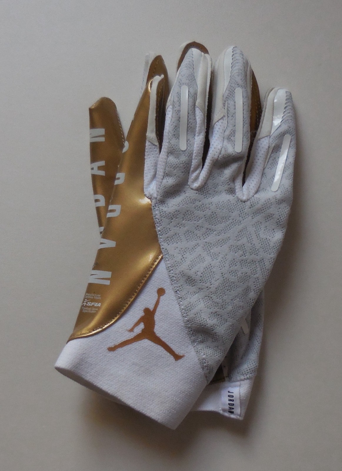 Nike Jordan Vapor Knit 4.0 Football Gloves Men White/Metallic Gold XXL
