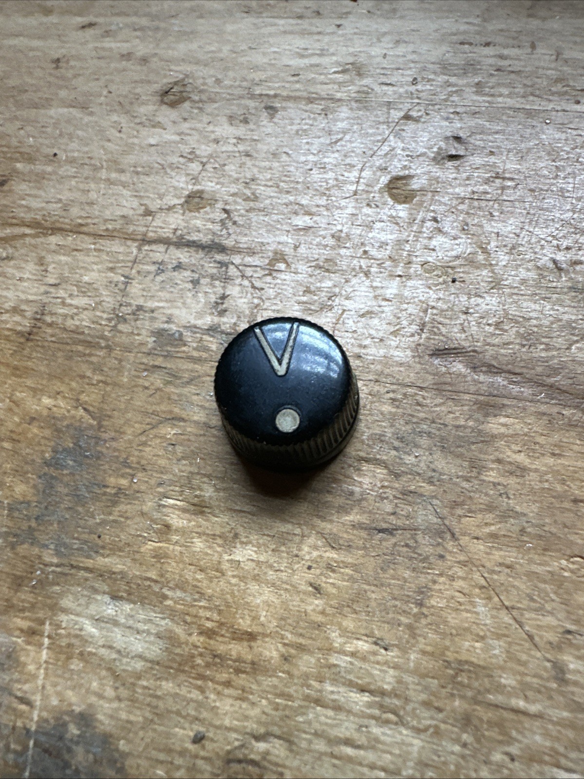 VINTAGE 1965 KAY VALUE LEADER VANGUARD ELECTRIC GUITAR VOLUME KNOB