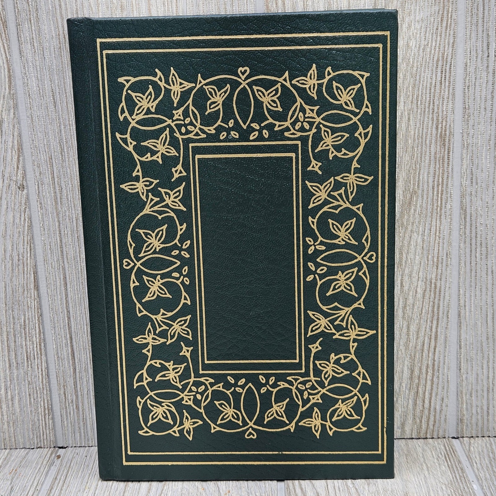 The Craghead Family Heritage Book Hardcover Beatrice Bayley