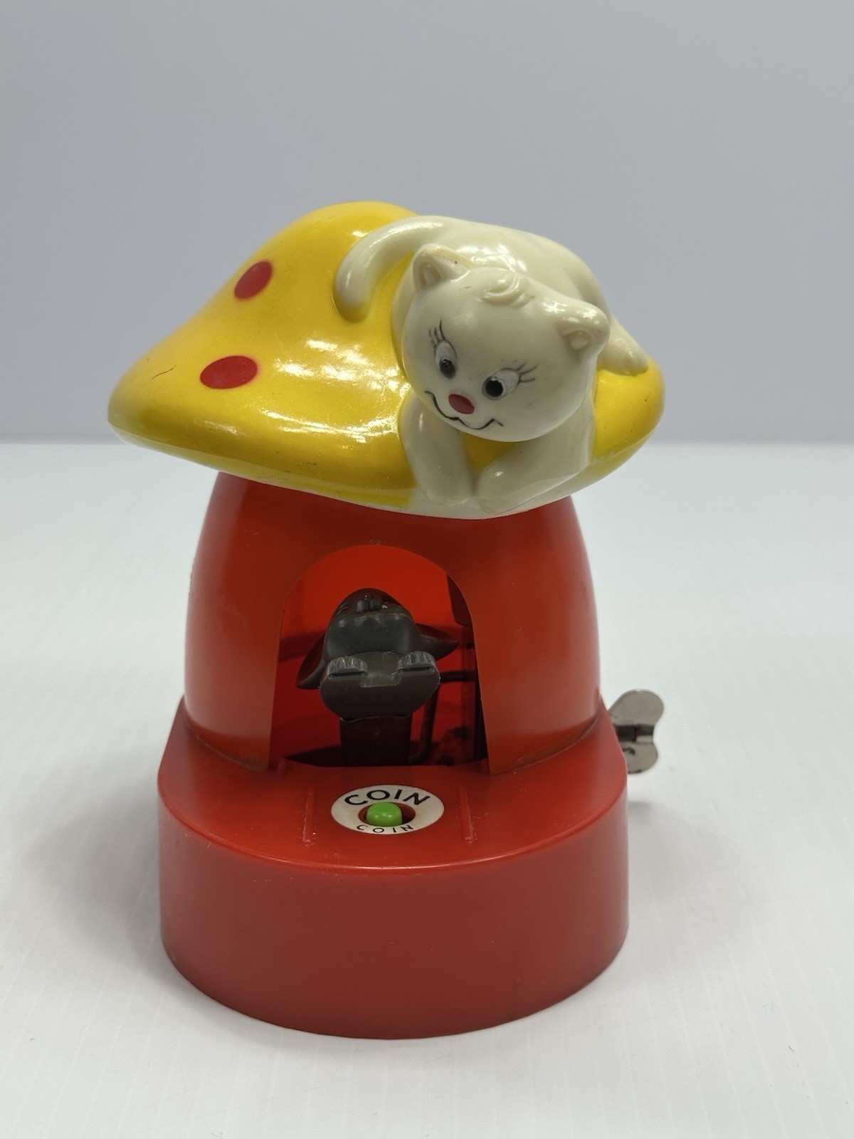 Vintage 1970's Plastic Wind Up Cat and Mouse Mechanical Bank REG Phila Hong Kong