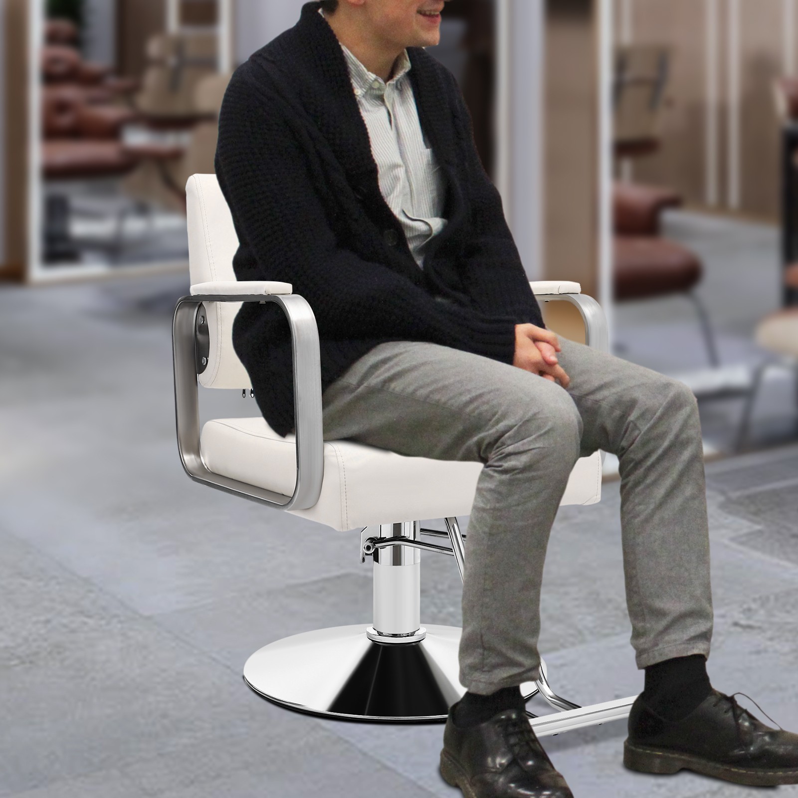 Salon Chair 360��Rotatable Barber Chair W/footrest Modern 200kg Load Adjustable