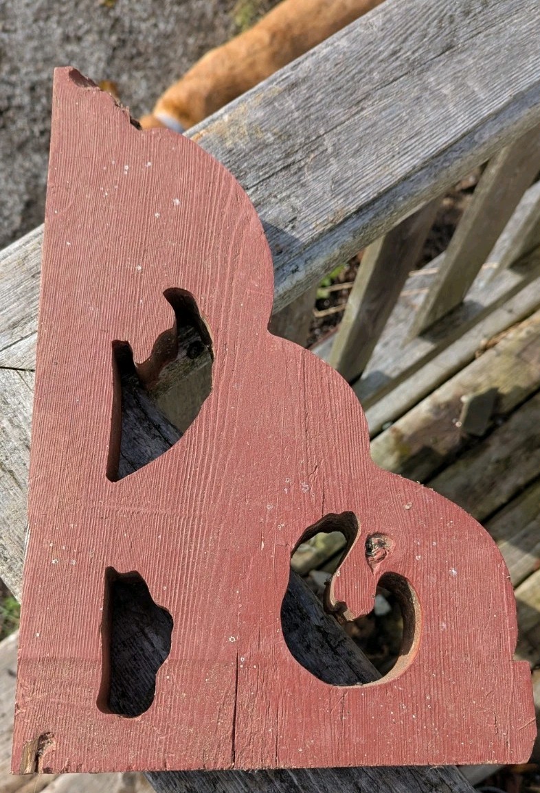 Ornate Burgundy Corbel One PieceWood Architectural Salvage Abt 16"x10"x2"