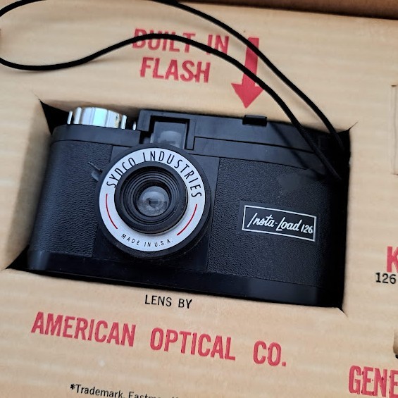 Vintage Kodak Insta-Load 126 in original box and working