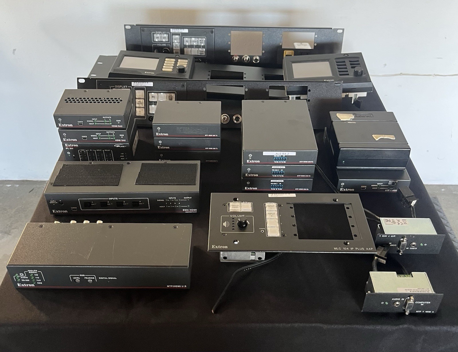 Lot Of Extron AV Equipment - 20 Components