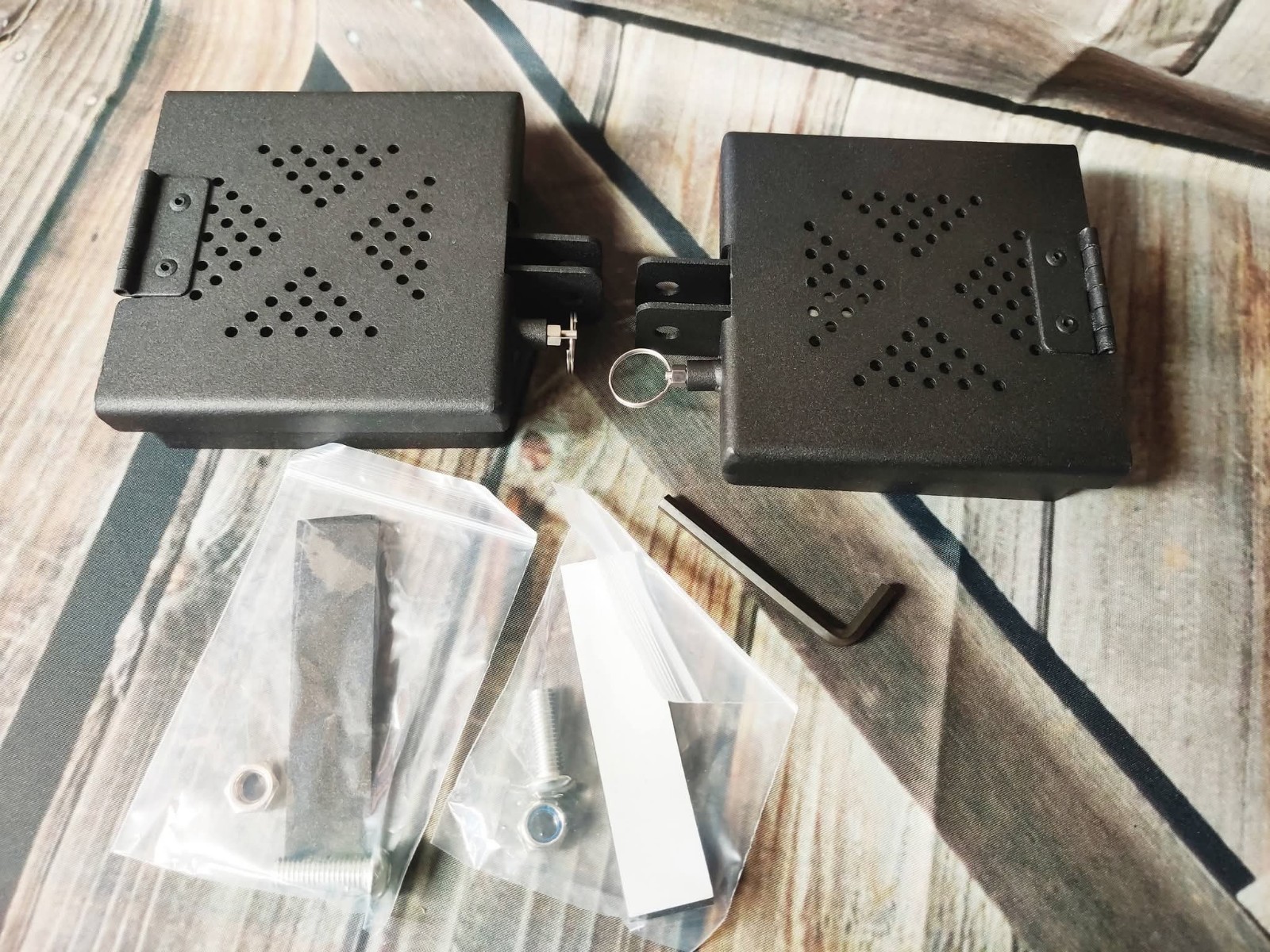 PIN STYLE 4" Bumper Caps Replacement Ends. All Aluminum. Vented. Hinged. SECURE!