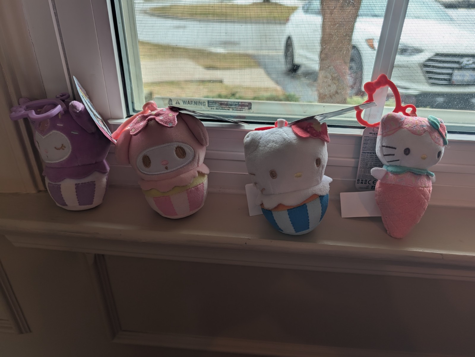 Hello Kitty and Friends Lot NEW  Series 3 Bagclip - Kuromi Melody Hello Kitty