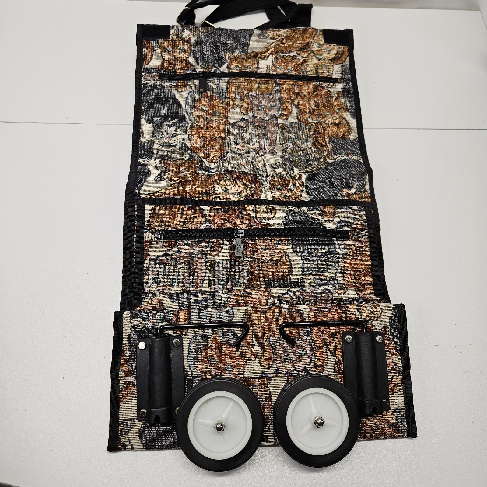 Vintage Cat Tapestry Jade Foldable Portable Travelgear Fold Up Bag W/Rollers 