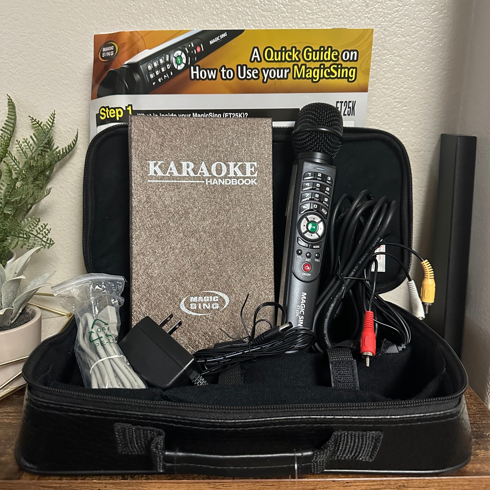 Magic Sing ET25K Karaoke Microphone w/ Bag, Cords & Manual - TESTED & WORKS!