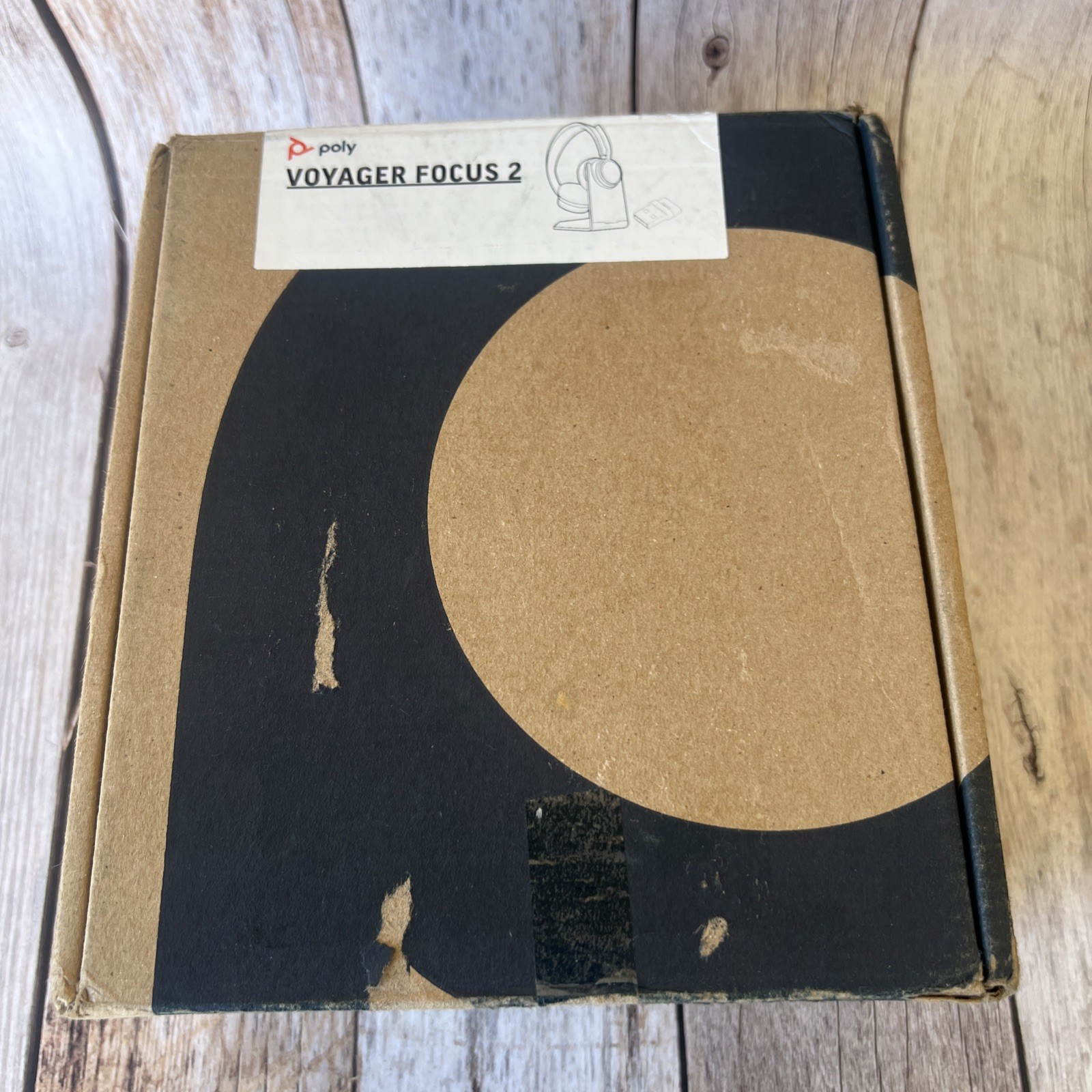 Poly Voyager Focus 2 UC, Standard, USB-C, Charge Stand (213727-01) Open box