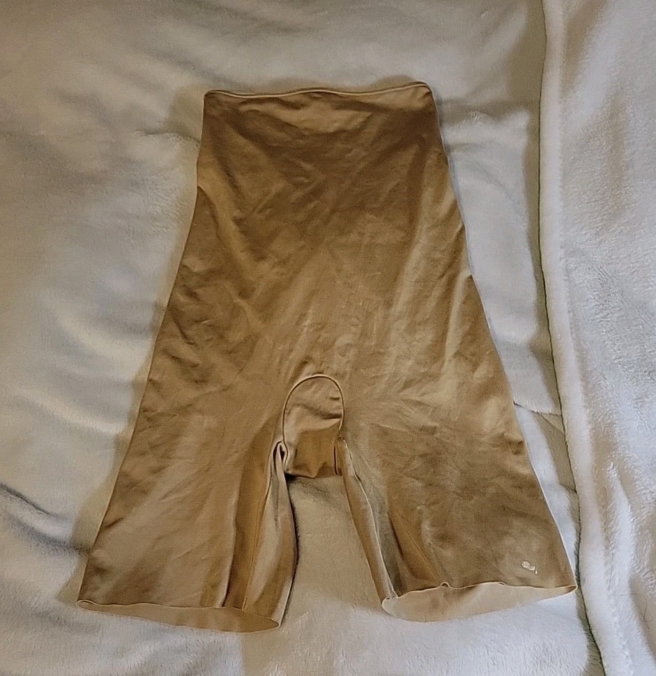 Spanx Simplicity Shaping Shorts Womens Sz Small High Waisted Nude Tummy Control