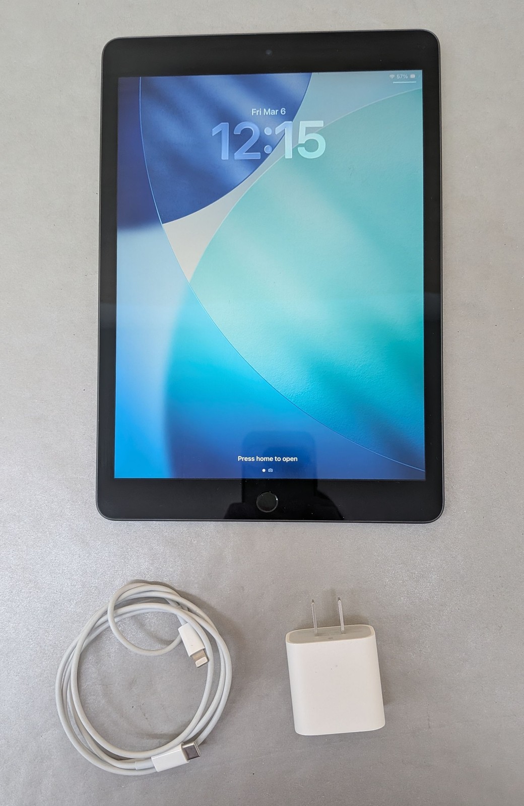 Apple 10.2" 2021 9th Gen iPad 64GB WiFi Space Gray 26.3 iOS  (MK2K3LL/A) A26202